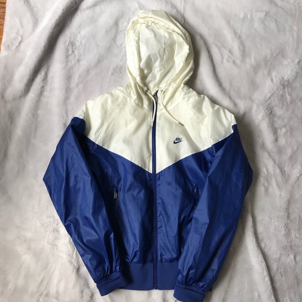 nike windbreaker